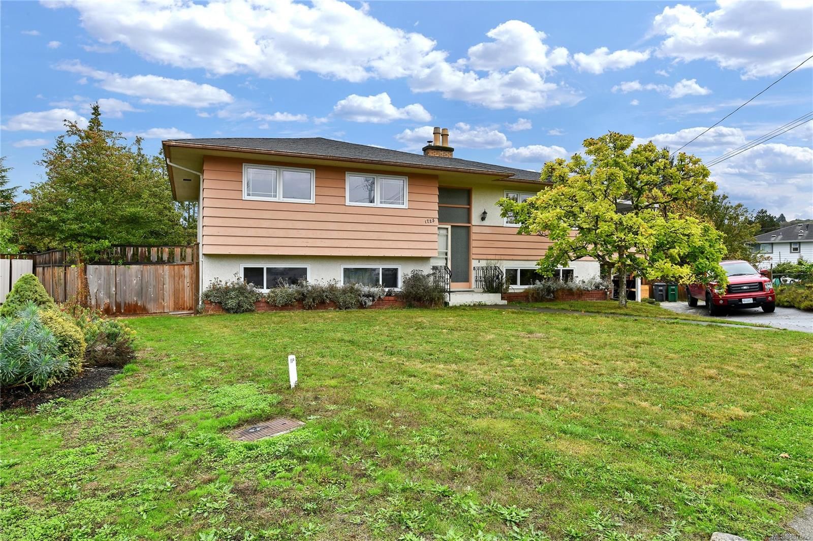 I have sold a property at 1725 Sheridan Ave in Saanich
